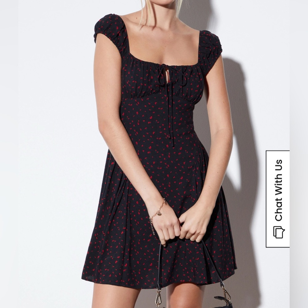 Brand new Pacsun babydoll bustier floral mini dress size medium